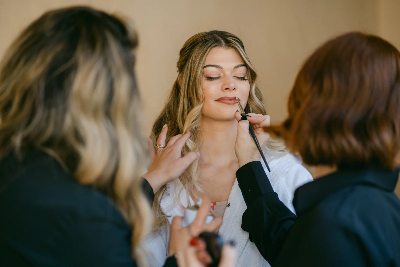 Il trucco della sposa: gli ultimi ritocchi alle labbra